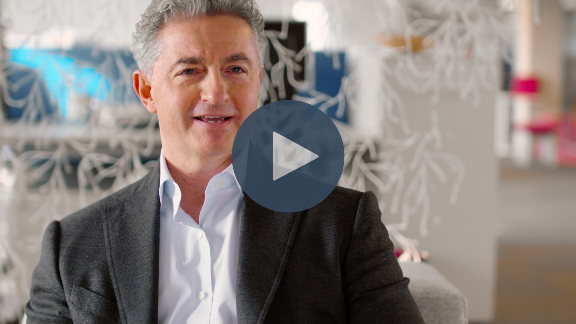 T-Systems-Play-Button